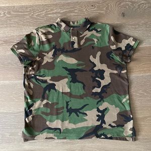 Camo polo classic short sleeve .